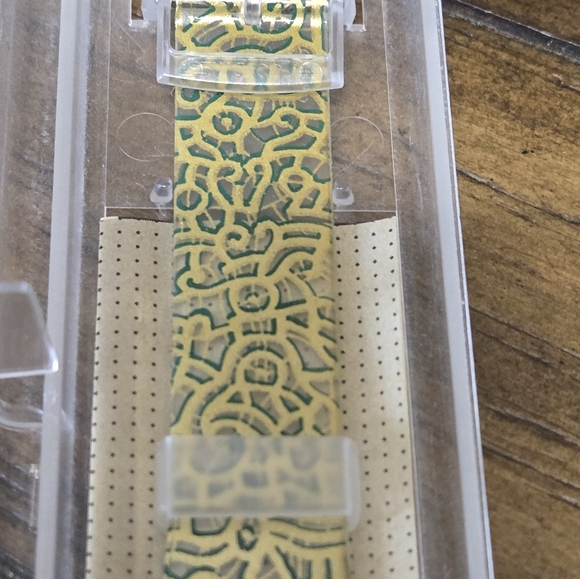 Swatch Green and Gold Artistic Timepiece - Picture 5 of 6